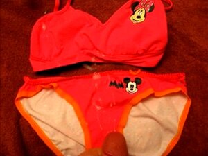 Mickey Mouse Face - Porno @ CuloNudo.com