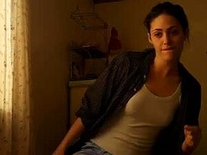 Emmy Rossum Hot - Porno @ CuloNudo.com