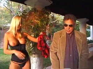 Uma Estrela Porno Incrível Num Fabuloso Vídeo De Xxx. Vejam A Acção Que Acontece Nos Bastidores. Às Vezes é Tão Divertido Apanhar Estas Raparigas Vestidas Como Quando Estão Despidas E A Fazer Sexo. Sabes Que Estas Raparigas Estão Mais Do Que Felizes Por Porn