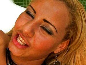 Vídeos de sexo e pornografia Larissa Saloio em alta qualidade no ...