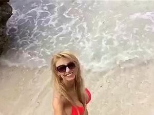 Andreea Balan - Porno @ CuloNudo.com