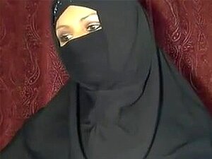 Adorável Dona De Casa Muçulmana, Porn