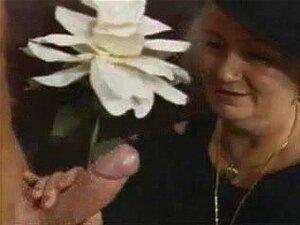Nonna Col Cappello - Porno @ CuloNudo.com